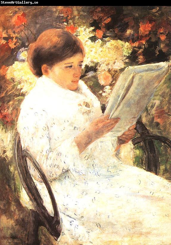 Mary Cassatt Woman Reading in a Garden